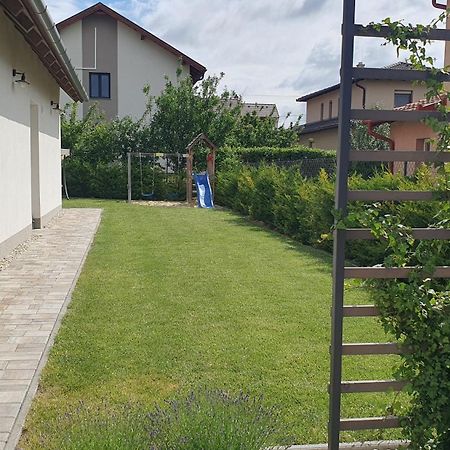 Relax Balaton Apartmanok Balatonfured Ngoại thất bức ảnh