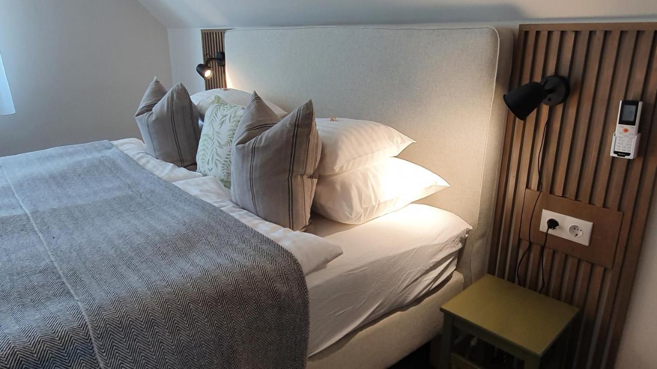 Relax Balaton Apartmanok Balatonfured Ngoại thất bức ảnh