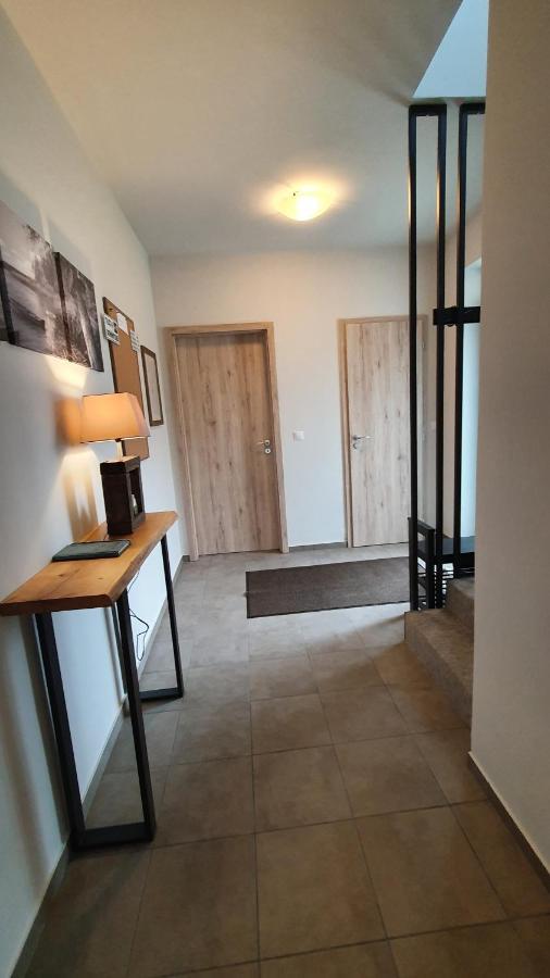 Relax Balaton Apartmanok Balatonfured Ngoại thất bức ảnh