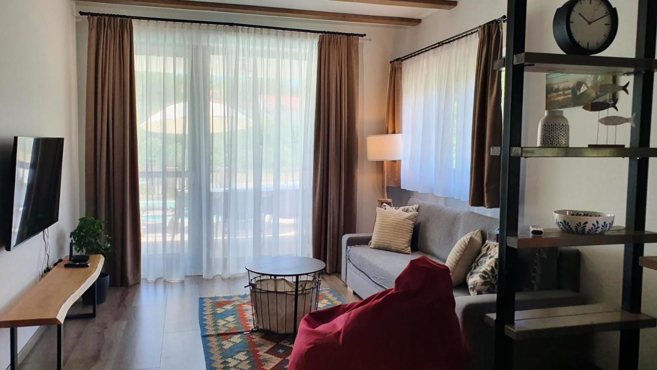Relax Balaton Apartmanok Balatonfured Ngoại thất bức ảnh